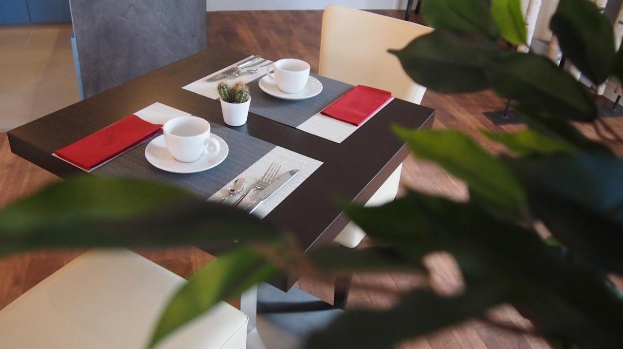 Hotel Garni Am Schloss Kottenheim Eksteriør billede